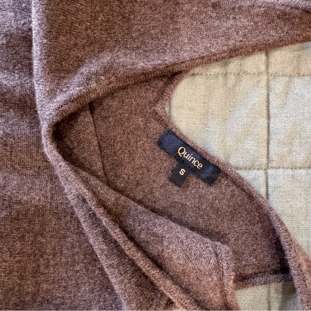 Quince Cashmere V-Neck Cropped Knit Tank Top - Brown Heather - Small - Picture 5 of 9